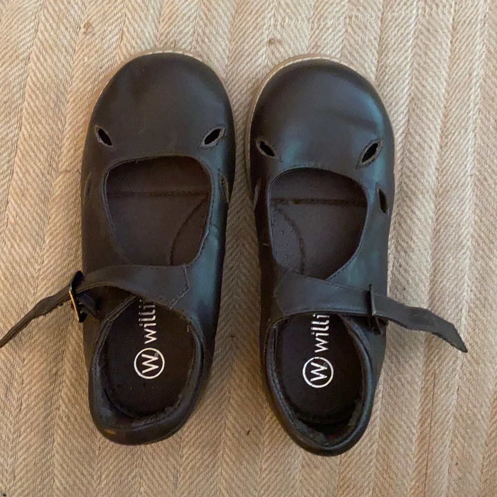 Brown Willits, girls size 11EE